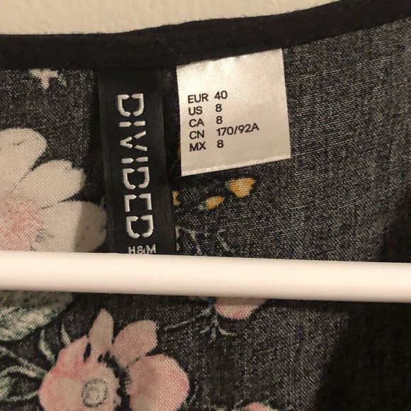 H&M DIVIDED black floral mini dress - Picture 8 of 9